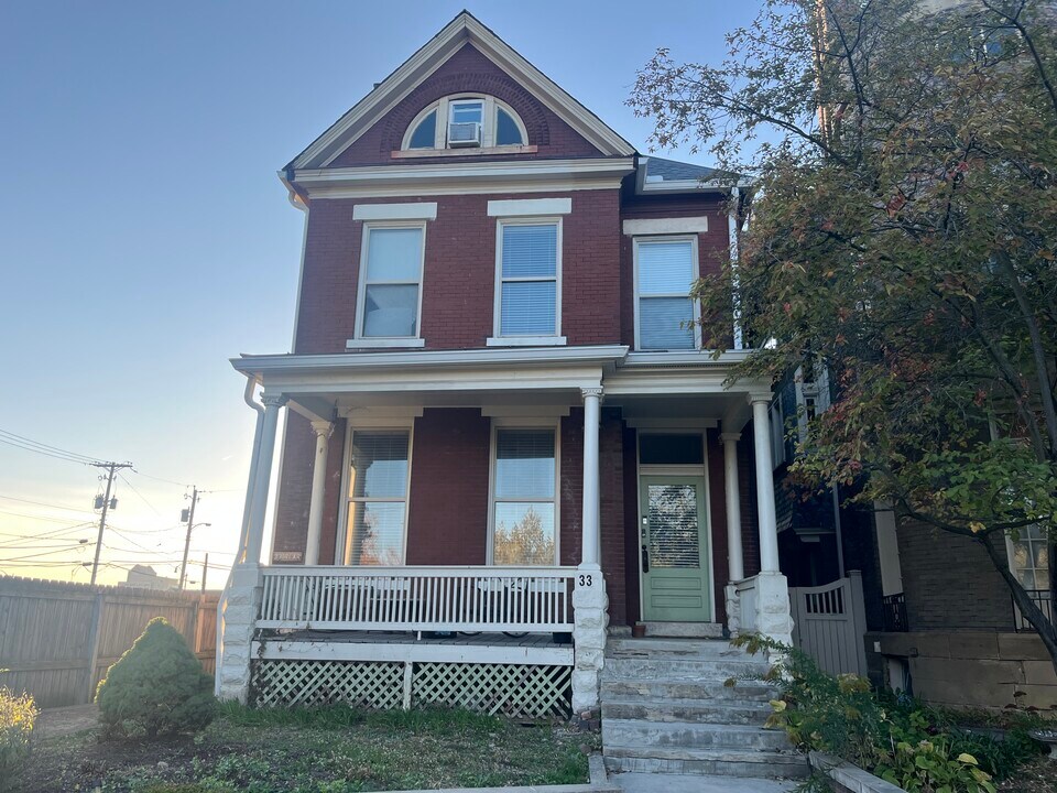 33 Hamilton Park in Columbus, OH - Building Photo