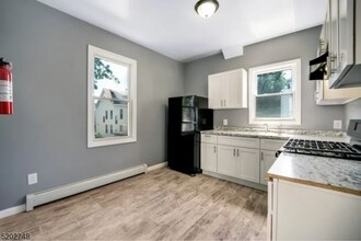 106 Vermont Ave in Newark, NJ - Building Photo - Building Photo