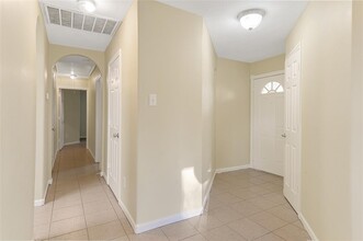 10242 Azalea Village Dr in Houston, TX - Building Photo - Building Photo