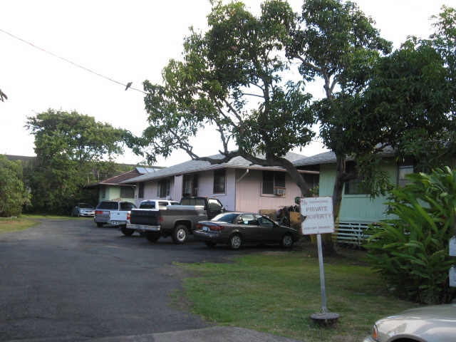 644 Nalanui St in Honolulu, HI - Building Photo - Building Photo