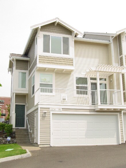 14741 SW Beard Rd in Beaverton, OR - Building Photo