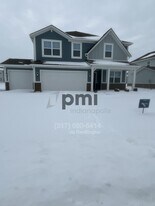 10819 Gate Cir in Fishers, IN - Building Photo