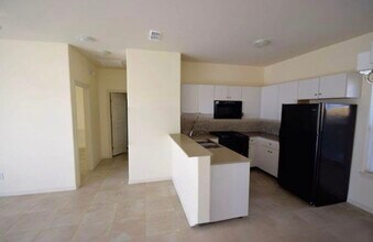 407 Teague Ave, Unit 1 in Edinburg, TX - Building Photo - Building Photo