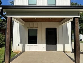 111 S College St in Lindale, TX - Building Photo - Building Photo