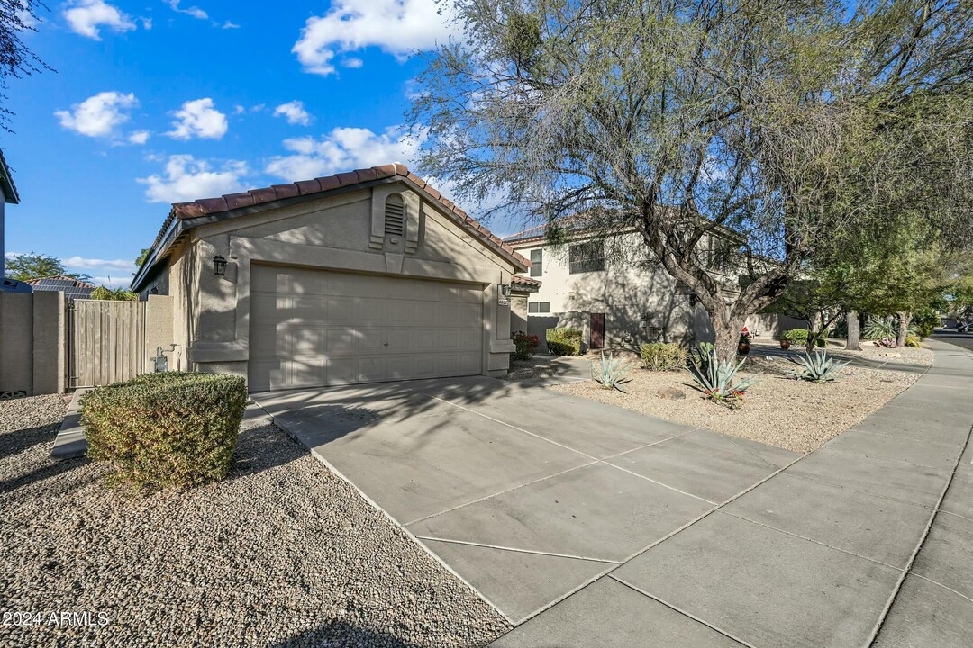 4032 E Hide Trail in Phoenix, AZ - Building Photo