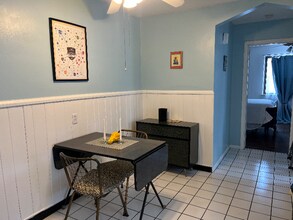 464 Grand Ave, Unit 1 in Cincinnati, OH - Foto de edificio - Building Photo