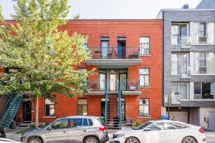 814 Irène Rue in Montréal, QC - Building Photo