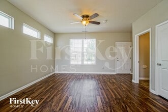 5577 Eagle River Dr in Dublin, OH - Foto de edificio - Building Photo