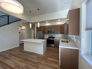 4234 Cameo Ln in Bellingham, WA - Building Photo - Building Photo