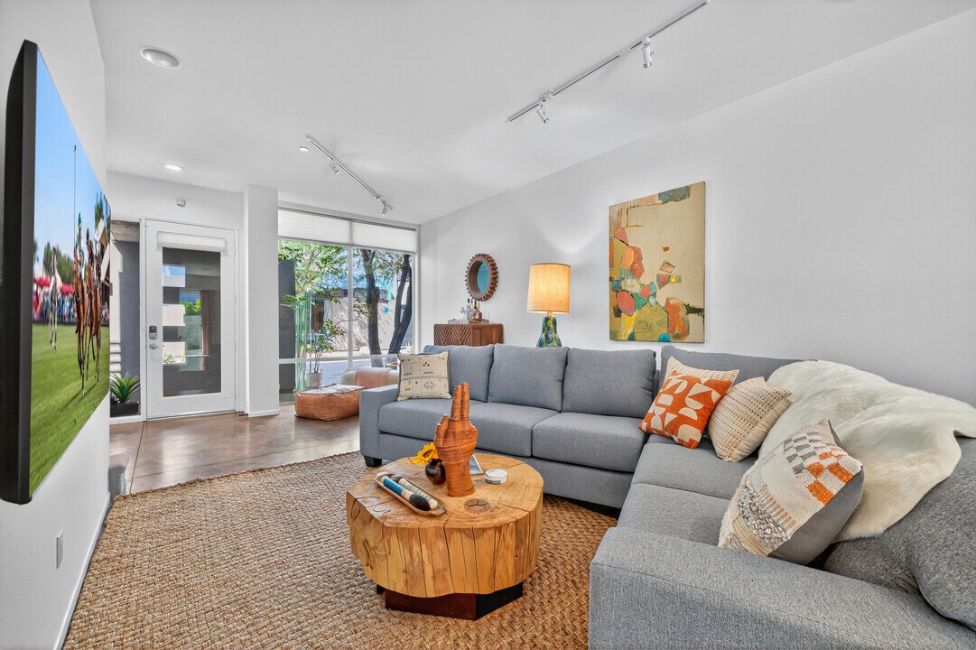 3552 Melody Ln in Palm Springs, CA - Building Photo