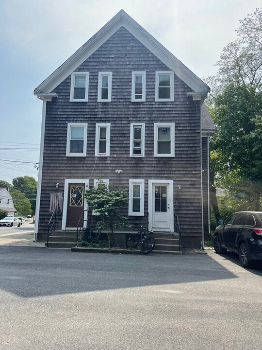 4 Prince St in Plymouth, MA - Building Photo
