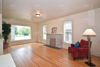 322 W Laurel St in Fort Collins, CO - Foto de edificio - Building Photo