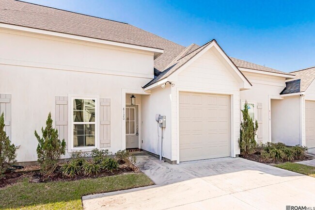 8120 Stonelake Cir Ave E in Baton Rouge, LA - Building Photo - Building Photo