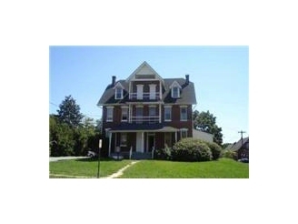 302-304 Walnut St in Royersford, PA - Building Photo