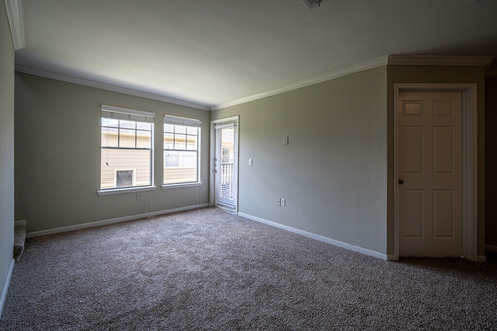 Chateaux Normandie Houston, TX Apartments