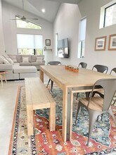 2009 Canterbury St, Unit 1 in Austin, TX - Building Photo - Building Photo