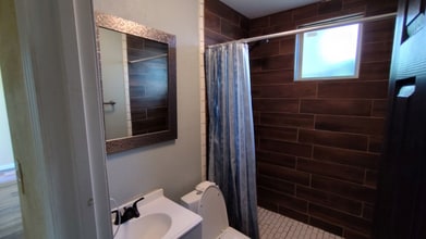 3002 W Mercer Ln in Phoenix, AZ - Building Photo - Building Photo