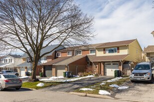 175-183 Carolbreen Sq in Toronto, ON - Building Photo