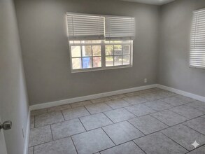 212 E Drury Ave in Kissimmee, FL - Foto de edificio - Building Photo
