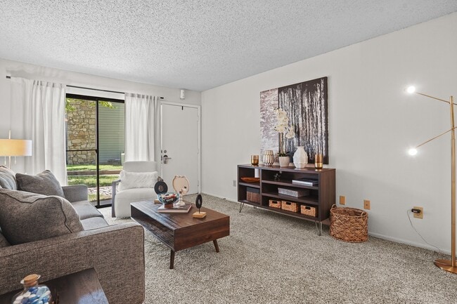 Raintree in Wichita, KS - Building Photo - Building Photo