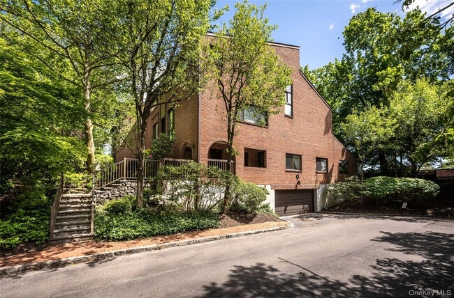 property at 150 N Bedford Rd