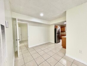 15591 SW 105th Ter, Unit #527 in Miami, FL - Building Photo - Building Photo