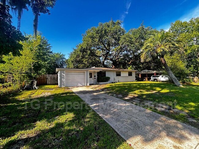 6422 Solandra Dr in Jacksonville, FL - Building Photo - Building Photo