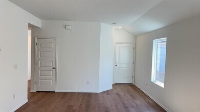 3305 Little Creek Dr in Mustang, OK - Building Photo - Building Photo