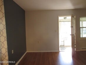 469D Thornbury Ct in Lakewood, NJ - Building Photo - Building Photo
