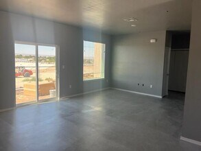 1487 O Sullivan Dr in Horizon City, TX - Building Photo - Building Photo
