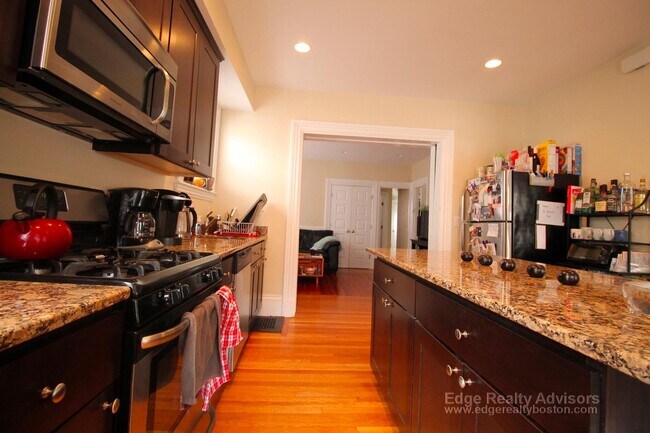 66 Montcalm Ave in Boston, MA - Building Photo - Building Photo