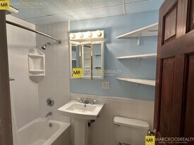 19 Aberdeen St, Unit B in Boston, MA - Building Photo - Building Photo