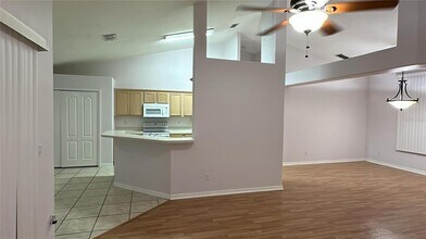 534 Lake Sumner Dr in Groveland, FL - Building Photo - Building Photo