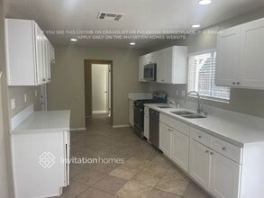 11646 Robin Dr in Fontana, CA - Building Photo - Building Photo