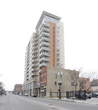 The Venetian in Chicago, IL - Building Photo - Building Photo