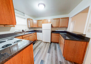1630 Mayhew St in Tallahassee, FL - Building Photo - Building Photo