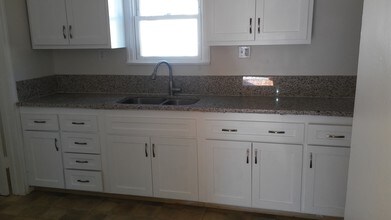 1941 Butler Ave in Los Angeles, CA - Foto de edificio - Building Photo