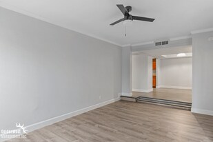 3405 W Danbury Dr in Phoenix, AZ - Building Photo