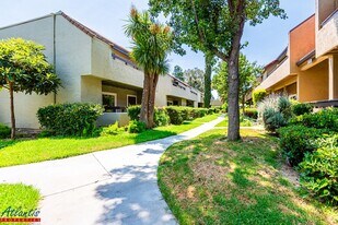 291 Tradewinds Dr in San Jose, CA - Building Photo