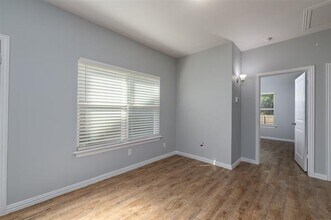 2030 Brookes St in Fort Worth, TX - Building Photo - Building Photo