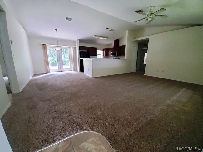 3880 E Byrd St in Inverness, FL - Foto de edificio - Building Photo