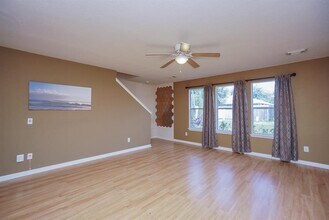 9207 Windswept Grove Dr in Houston, TX - Building Photo - Building Photo
