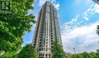 3504 Hurontario St in Mississauga, ON - Building Photo