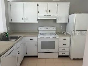 3212 Cloverplace Dr in Palm Harbor, FL - Building Photo - Building Photo