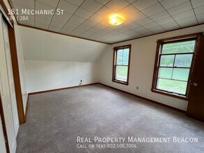 181 Mechanic St in Lebanon, NH - Foto de edificio - Building Photo