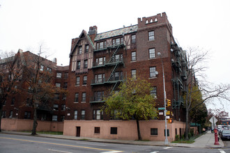 2851  Bronx Park East in Bronx, NY - Foto de edificio - Building Photo