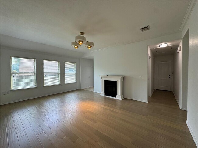 6809 Crestone Rd in Austin, TX - Building Photo - Building Photo