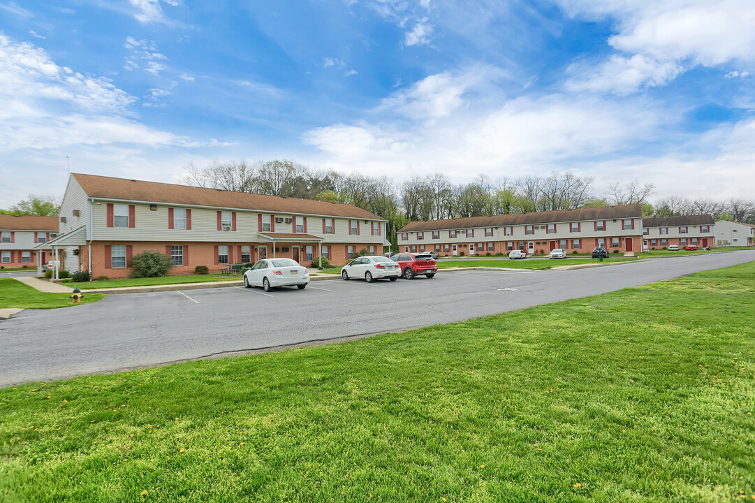 Shippensburg Village Townhomes in Shippensburg, PA - Building Photo