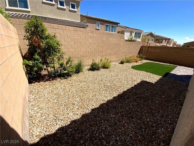 9726 Canyon Landing Ave in Las Vegas, NV - Building Photo - Building Photo