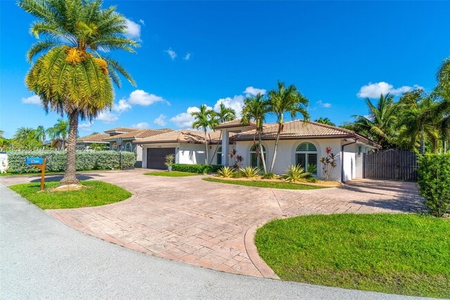 15260 SW 143rd St in Miami, FL - Building Photo - Building Photo